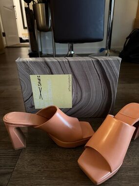 Jeffrey Campbell Peach/Salmon Leather Block Heel Mules